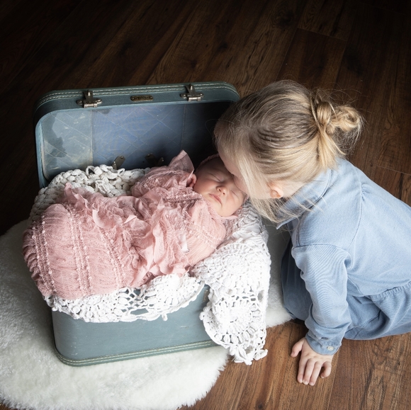 Meet your Posher, Courtney - Picture 1 of 1